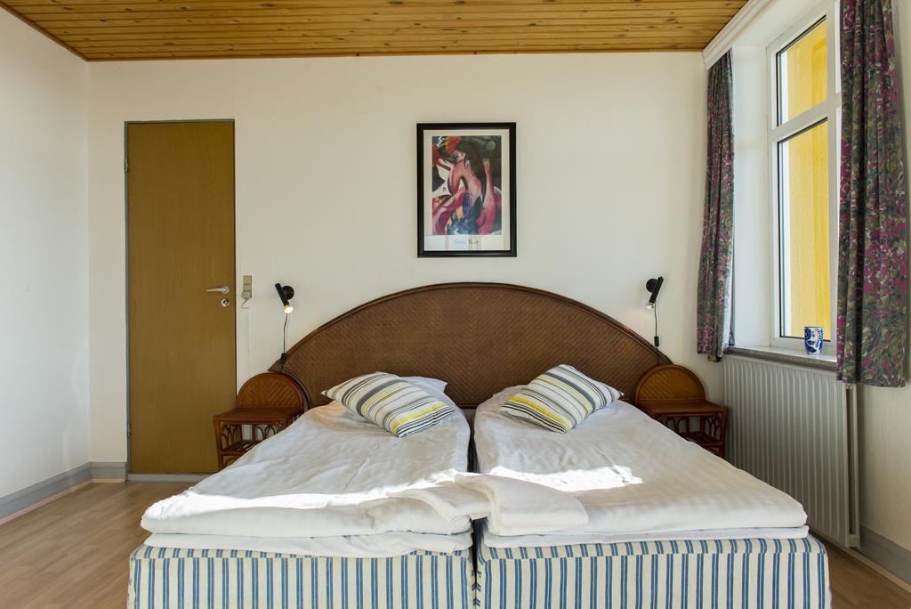 Badehotellet Grenaa Strand Esterno foto
